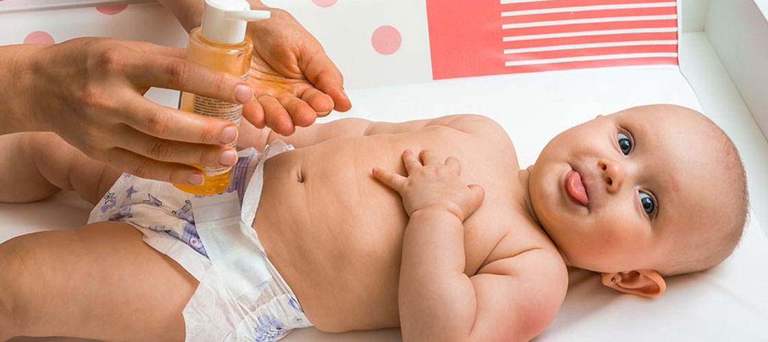  5 مزیت ماساژ درمانی در نوزادان